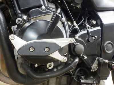 Suzuki GSR750 2015