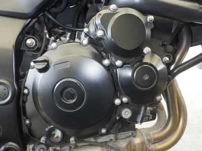 Suzuki GSR750 2015