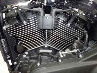 Harley-Davidson Street Bob FXBBS1870 2021