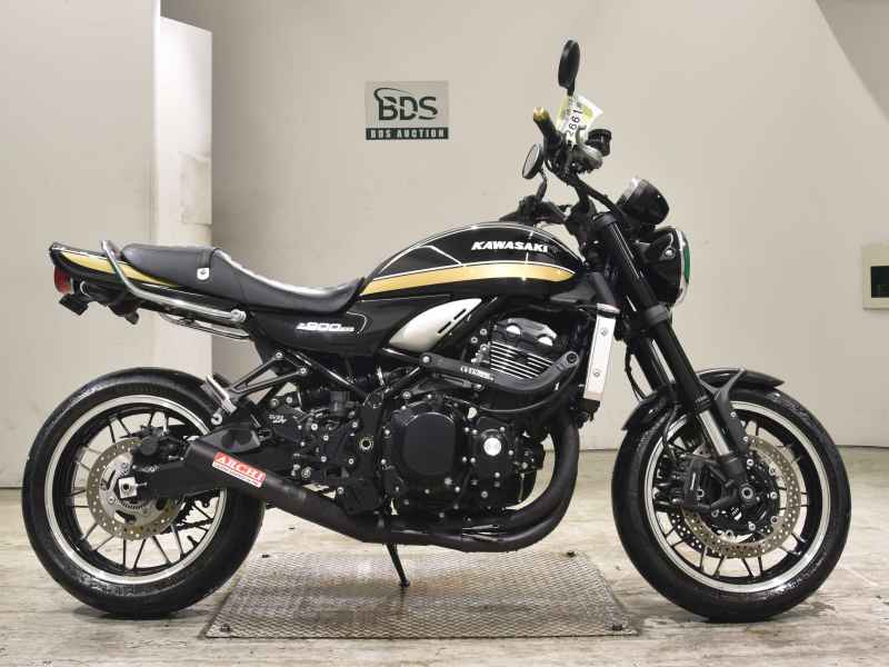 Kawasaki Z900RS 2021