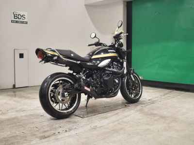 Kawasaki Z900RS 2021