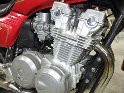 Honda CB900F 2022