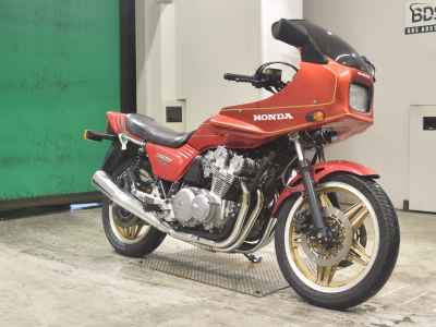 Honda CB900F 2022