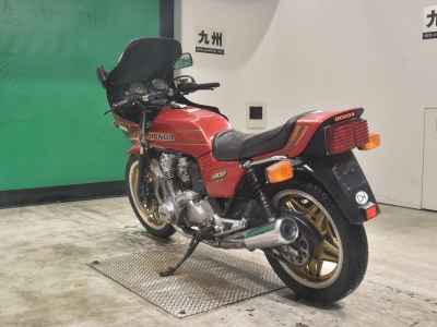 Honda CB900F 2022