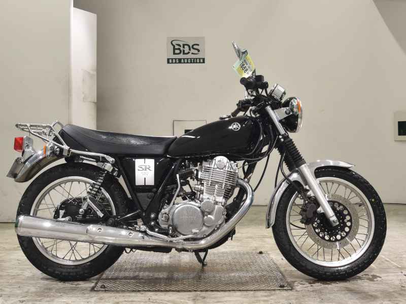 Yamaha SR400 2019