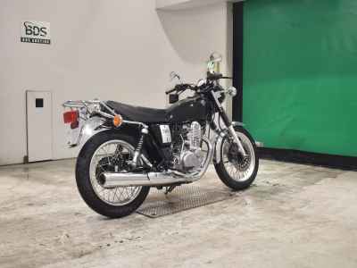 Yamaha SR400 2019