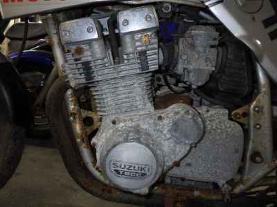 Suzuki GSX750S Katana
