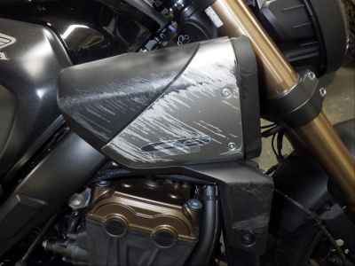 Honda CB650R E-Clutch 2024
