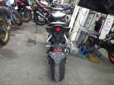 Honda CB650R E-Clutch 2024