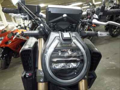 Honda CB650R E-Clutch 2024