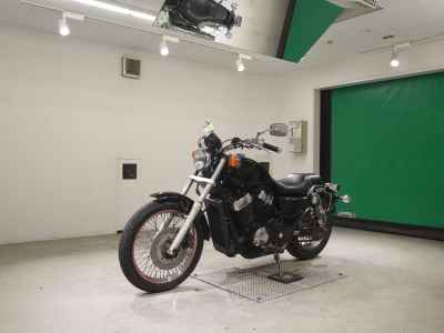 Honda VT400S 2012