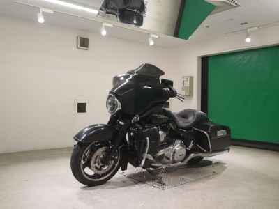 Harley-Davidson Street Glide FLHX1690 2013