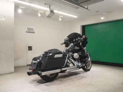 Harley-Davidson Street Glide FLHX1690 2013