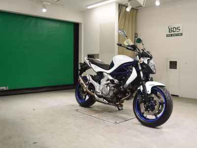 Suzuki Gladius SFV400