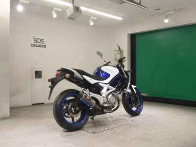 Suzuki Gladius SFV400