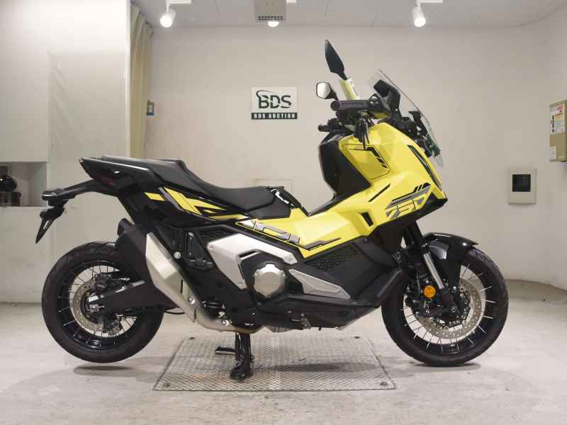 Honda X-Adv 750 2025