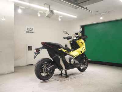 Honda X-Adv 750 2025