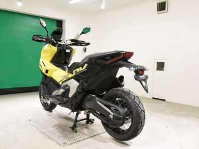 Honda X-Adv 750 2025