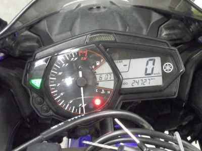 Yamaha YZF-R25 2015