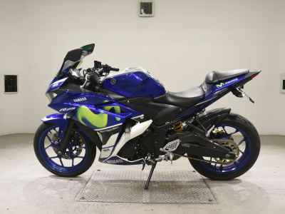 Yamaha YZF-R25 2015