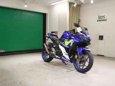 Yamaha YZF-R25 2015