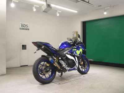 Yamaha YZF-R25 2015