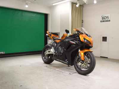 Honda CBR1000RR 2006