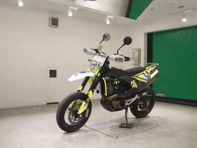 Husqvarna 701 Supermoto 2024