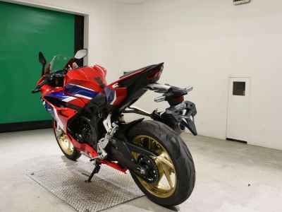 Honda CBR250RR 2023