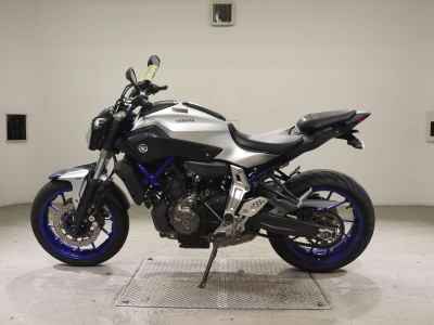 Yamaha MT-07 2015