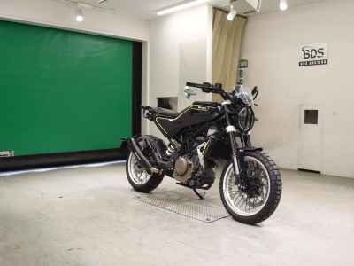 Husqvarna Svartpilen 401 2019