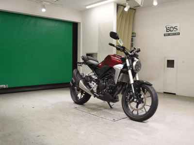 Honda CB250R 2018
