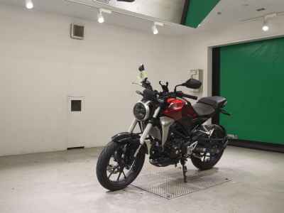 Honda CB250R 2018