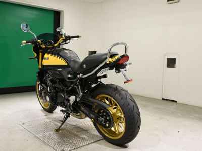 Kawasaki Z900RS SE 2024