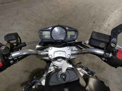 Suzuki GSR400 2008