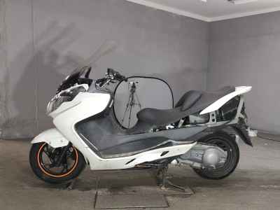 Suzuki Skywave 250S