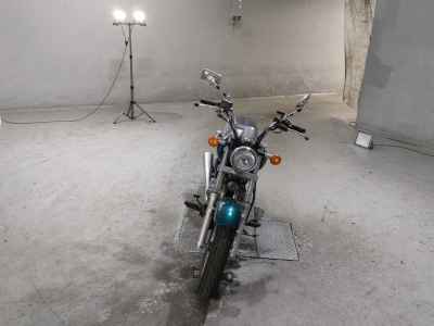 Suzuki GZ250