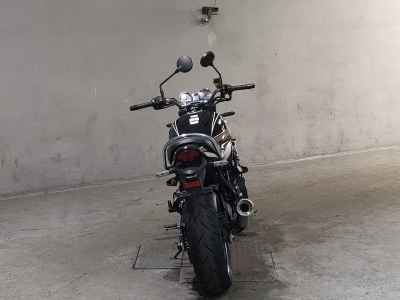 Kawasaki Z900RS 2022