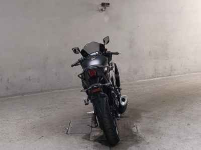 Yamaha YZF-R25