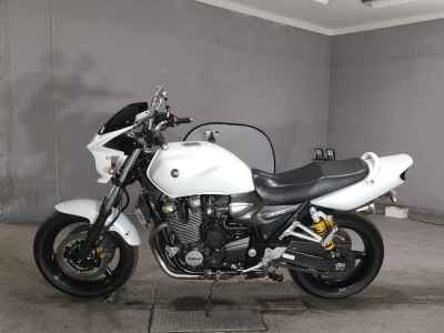 Yamaha XJR1300 2013