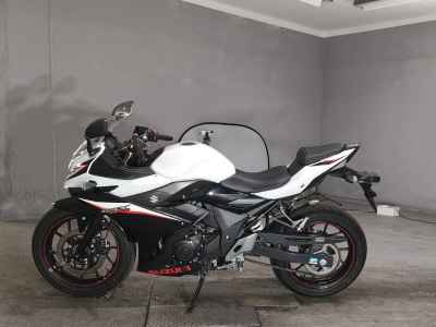 Suzuki GSX250R