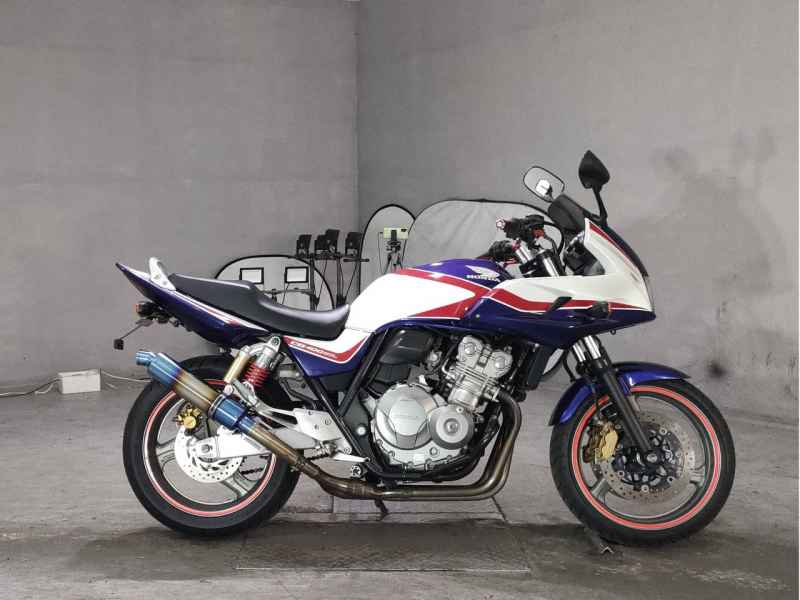 Honda CB400 Super Boldor 2008