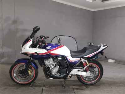 Honda CB400 Super Boldor 2008