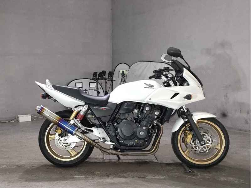 Honda CB400 Super Boldor 2013