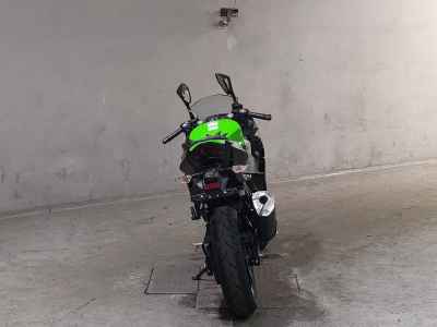 Kawasaki Ninja 400 2022