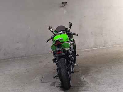 Kawasaki Ninja ZX-25R KRT Edition