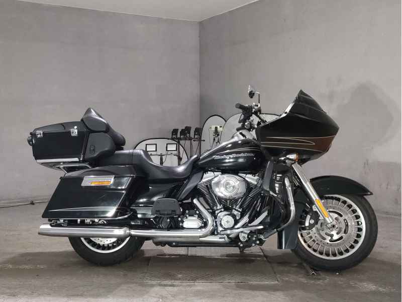 Harley-Davidson FLTRU1690 2011