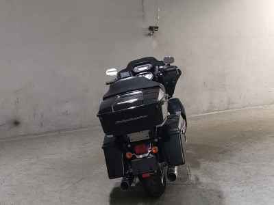 Harley-Davidson FLTRU1690 2011