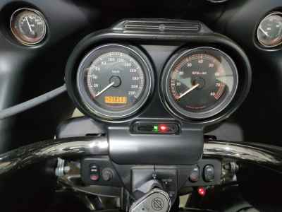 Harley-Davidson FLTRU1690 2011