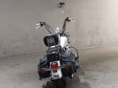 Harley-Davidson FLSTC1580 2006